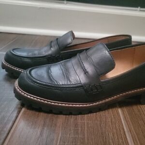 Madewell The Corrine Lugsole Loafer in Black, size 8